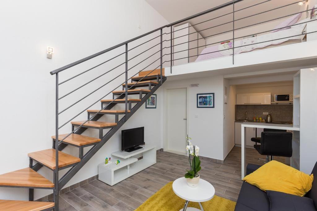 Apartma Pomet Delux