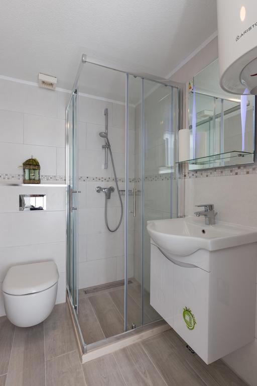 Pomet Delux Apartma *